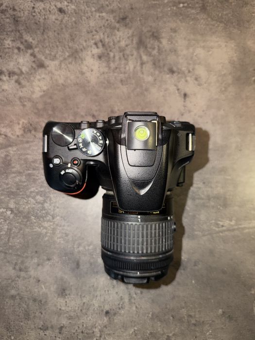 Vand Nikon d3500 + obiectiv 18-55 mm