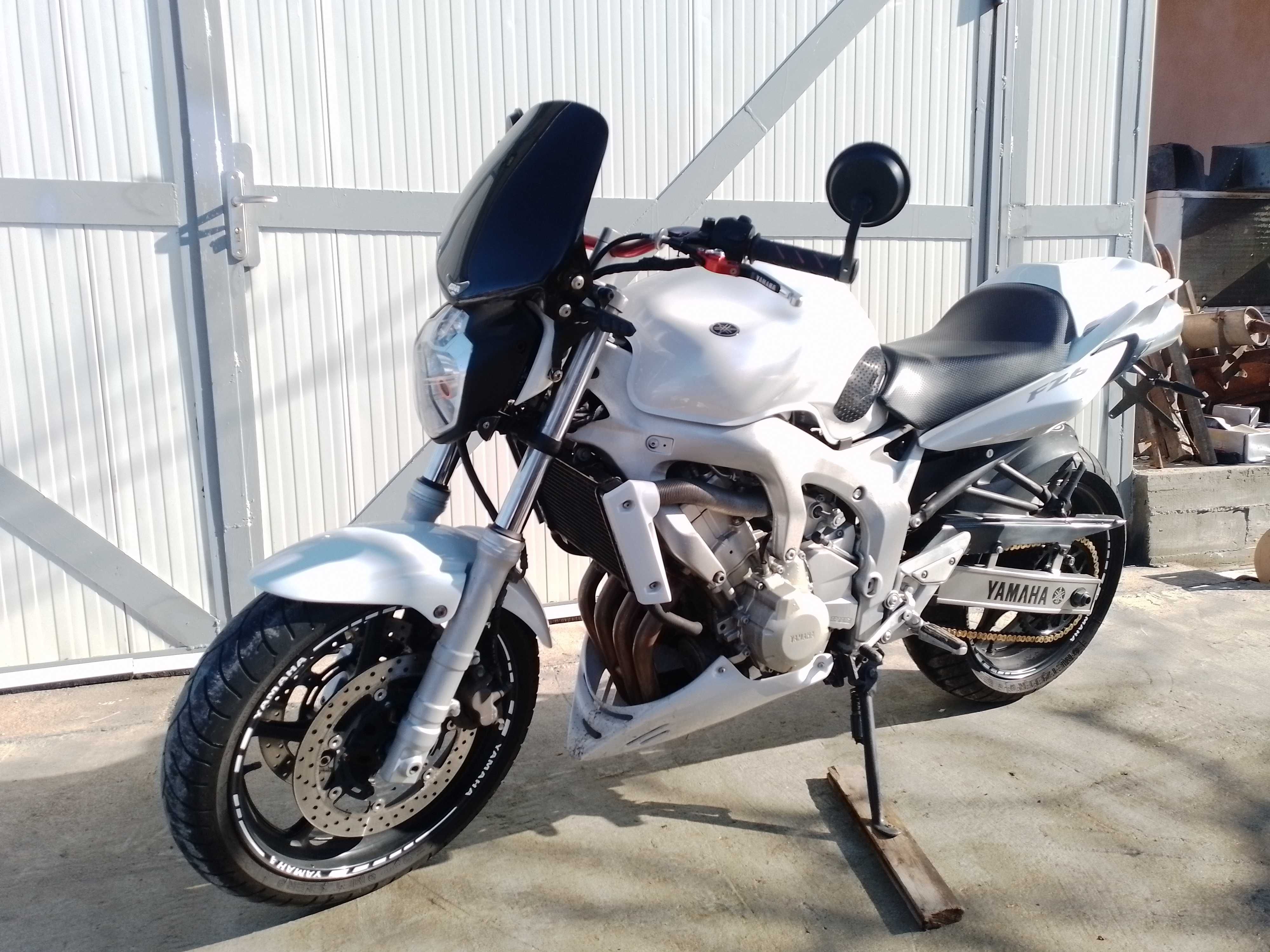 Yamaha fz6 2005.