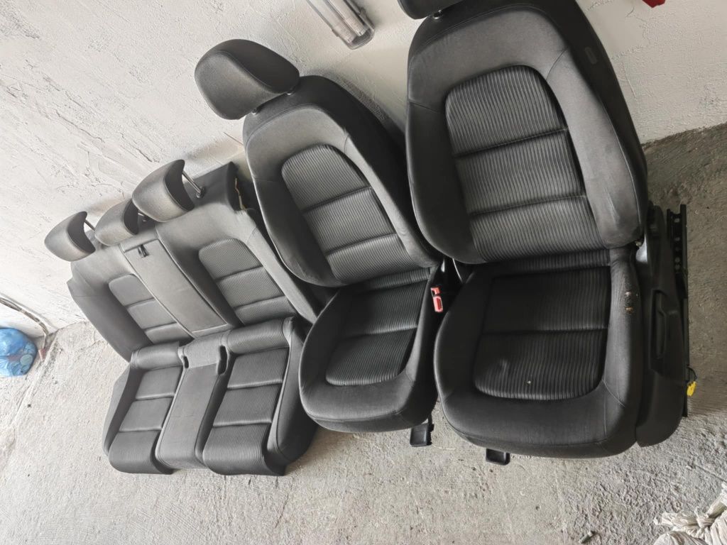 Interior audi a4 b8