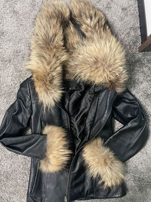 Кожено яке с естествен пух