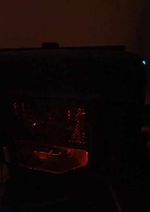 Vând Calculator i3 10100F