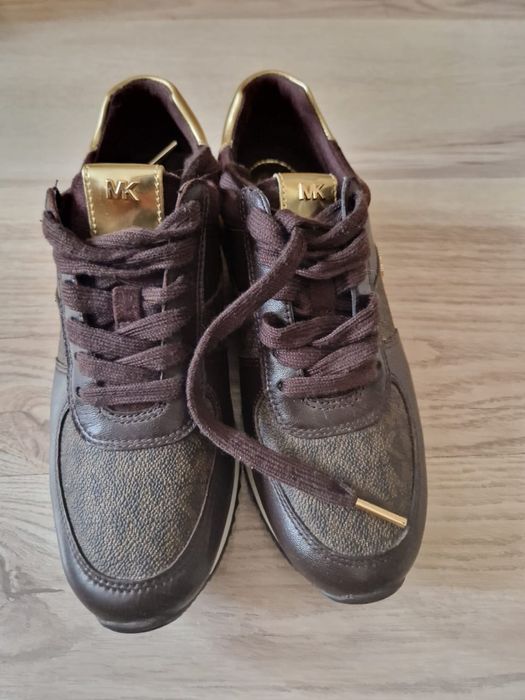 Срочно Кроссовки Майкл Корс