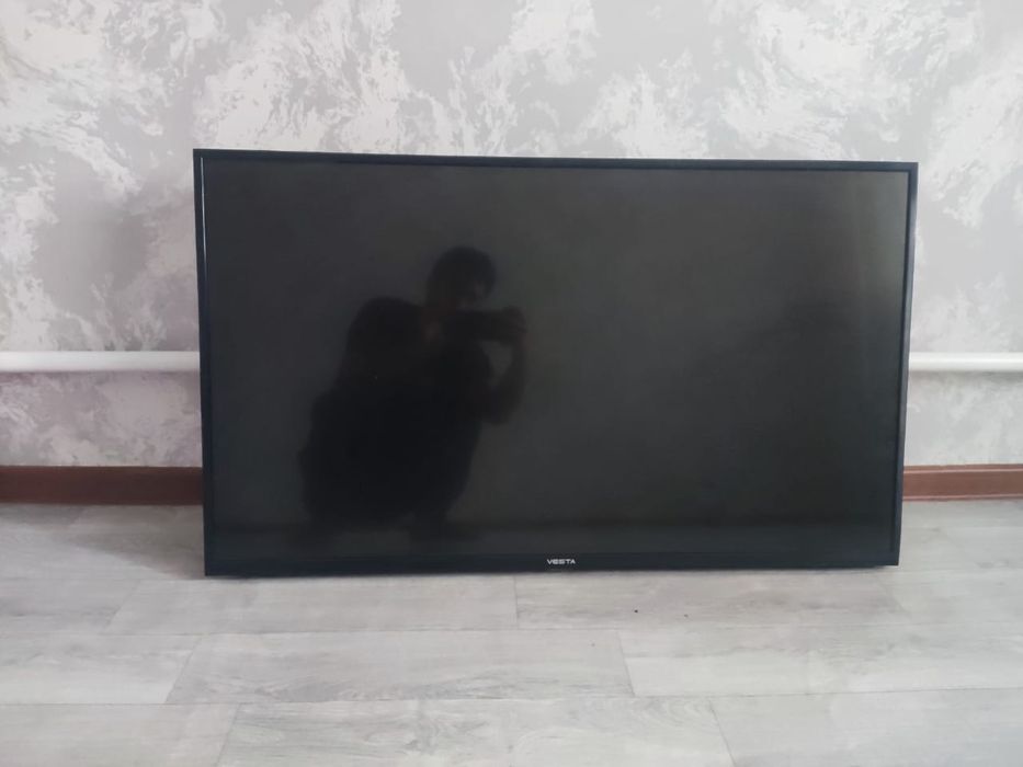 Lg Chang yutgich va Televizor Vesta