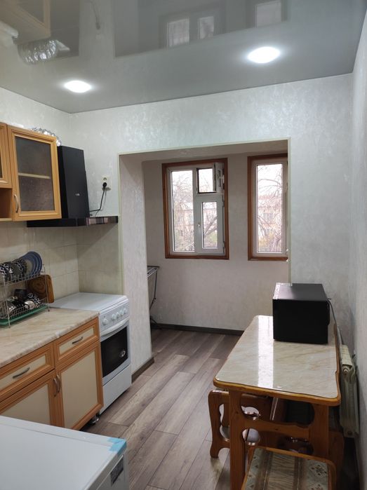 2 ком. М.Горький. Б.И Й. Аренда.