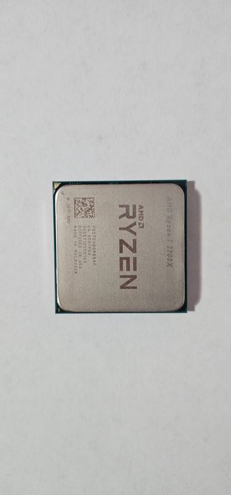 AMD Ryzen 7 2700X 3.7GHz 8 nuclee AM4