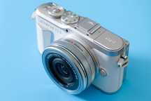 Olympus E-PL9 Aparat Foto Mirrorless Kit cu Obiectiv 14-42mm F3.5-5.6