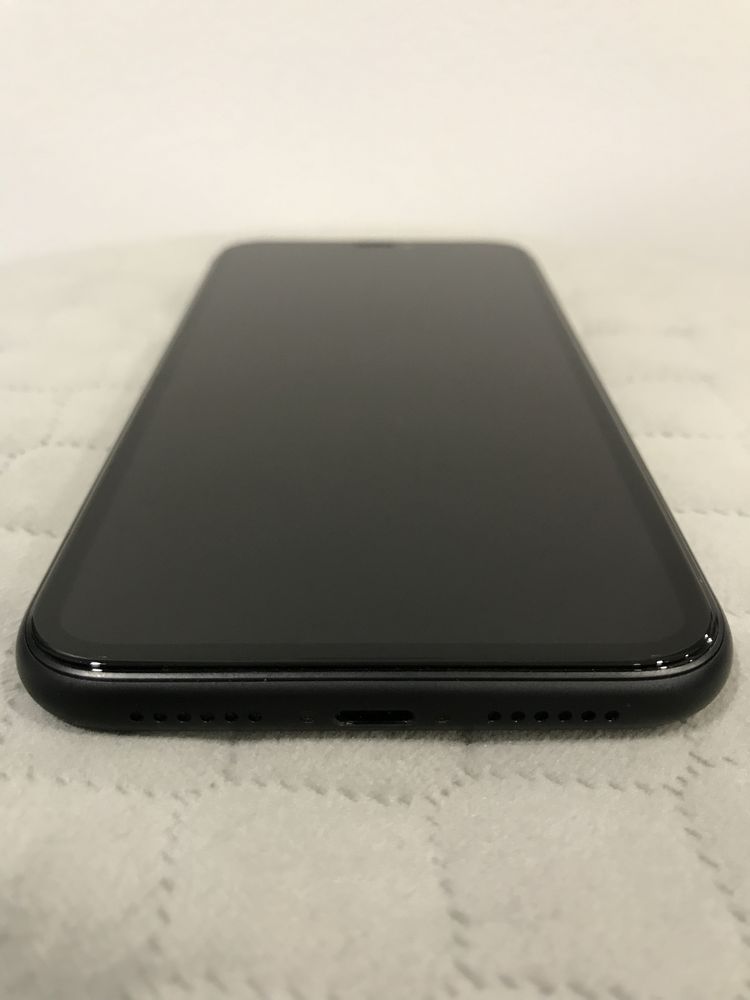 iPhone XR,Black,64GB,Neverlocked,exact ca NOU!