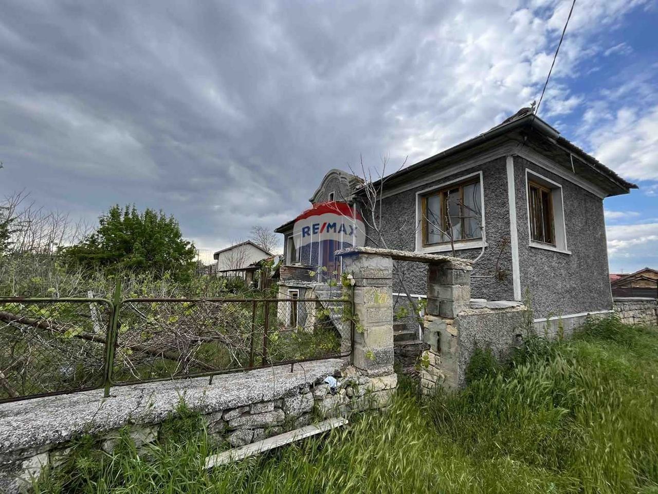 Продава се Къща в с. Неофит Рилски, Област Варна - 170 кв.м за 324 €/кв.м - Снимка #2