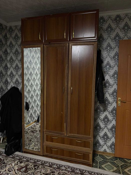 Продам шкаф недорого