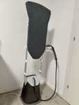 Aparat de calcat vertifcal Philips Seria 8000