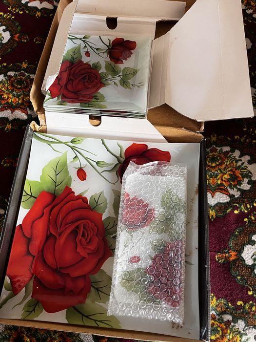 Продам посуду,банки все за 100000