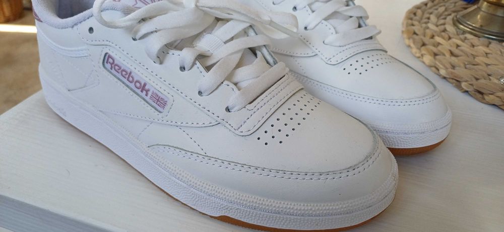 Оригинални маратонки Reebok classic