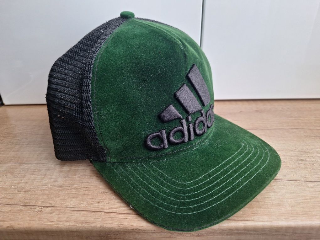 Bască Adidas one size.