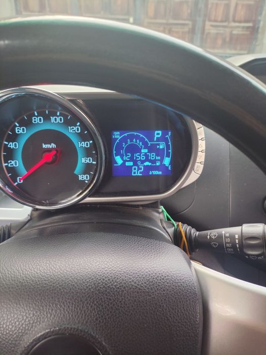 Spark sotiladi 2017 yil avtomat