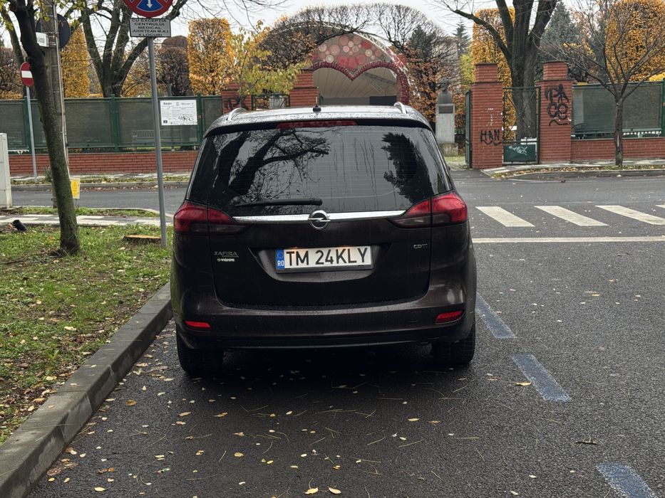 Opel Zafira 2,0 cdti ,An2012 ,Euro5 ,7Locuri ,Masina personala ,Fiscal