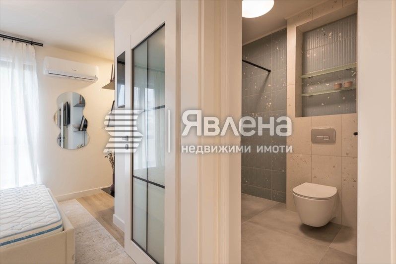 Продава се Двустаен апартамент в Варна, Чайка - 71 кв.м за 3367 €/кв.м - Снимка #8