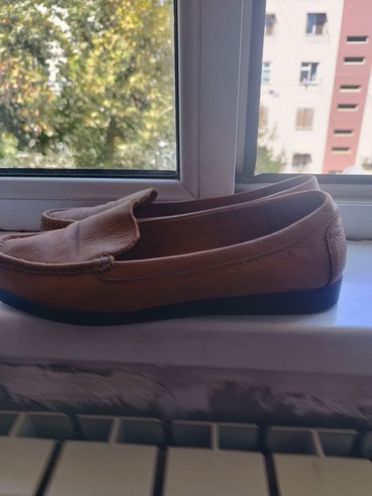 Продаются кожаные туфли