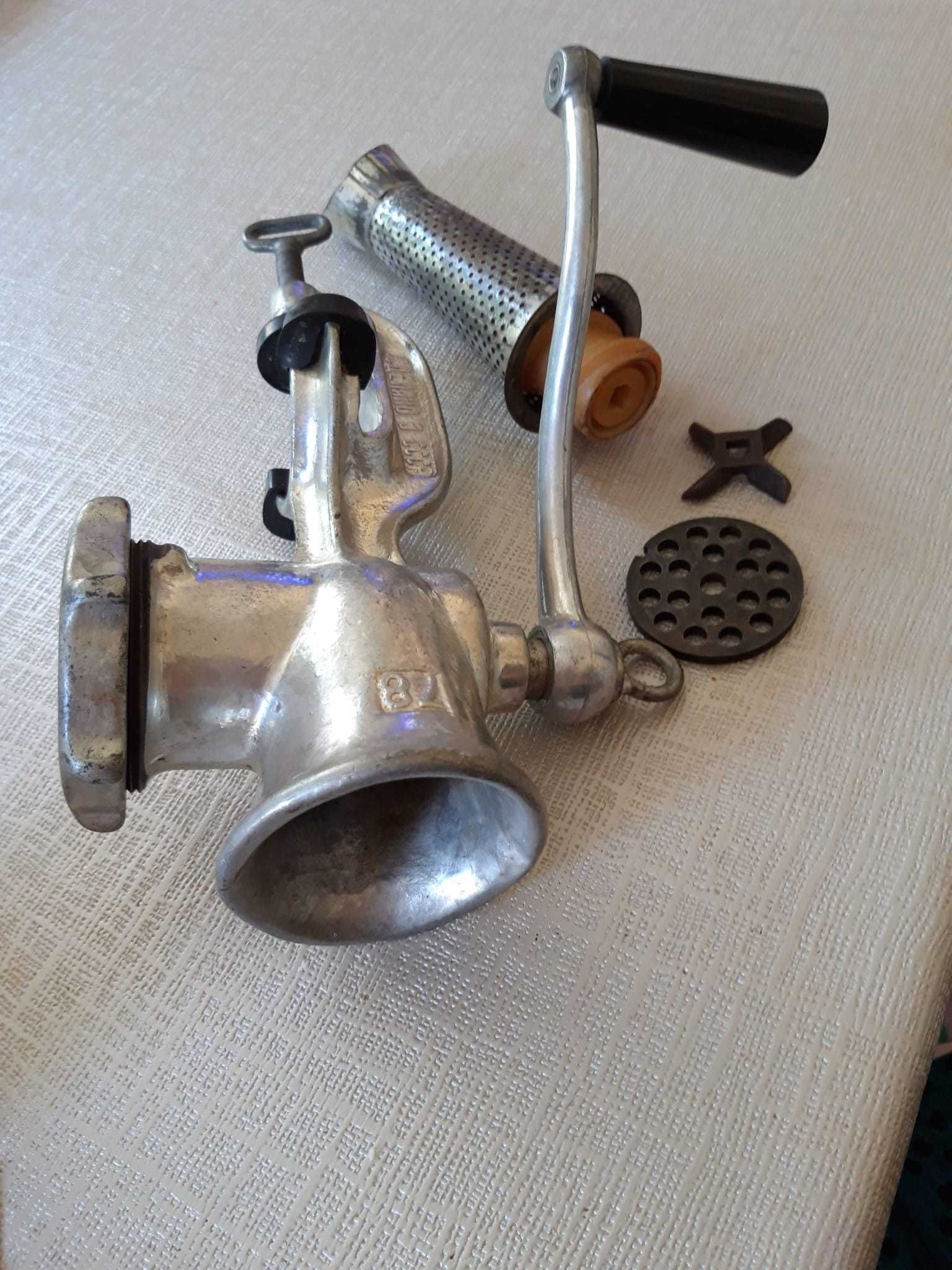 Машинка за мелене