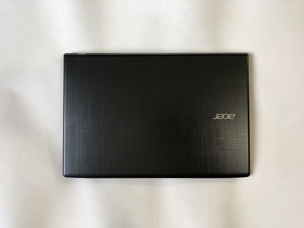 Ультрабук Acer Aspire E15 E5-576G