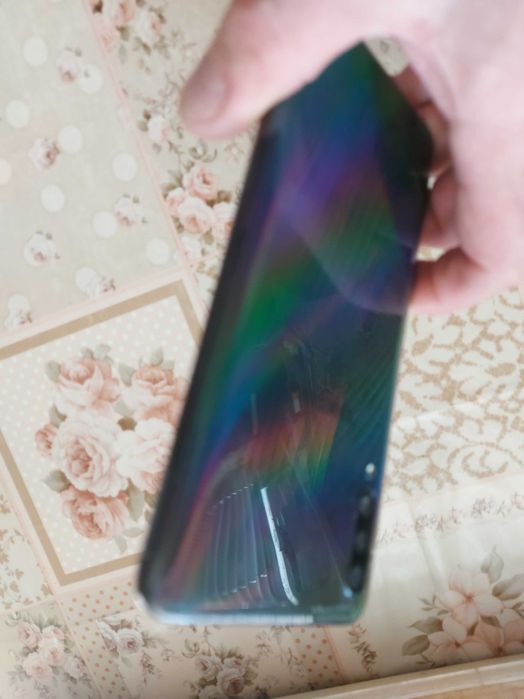 Самсунг А 70 RAM 6/128GB