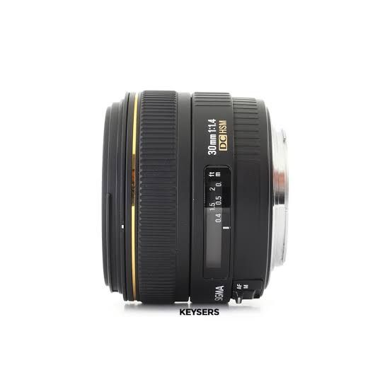 Obiectiv Sigma 30mm f/1.4 EX DC HSM montura Nikon