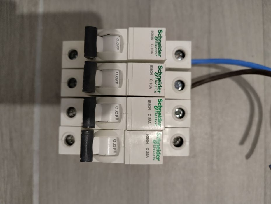 contactoare tablou siguranțe