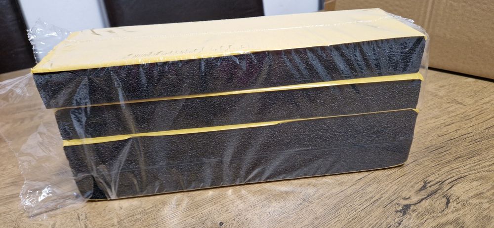 Set de 24 protectii autoadezive pentru pereti de garaj