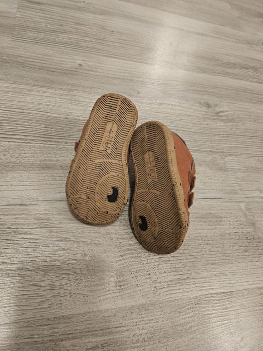 Papuci cu scai size 22 EU / US 6 / UK 5/ 13.5 CM