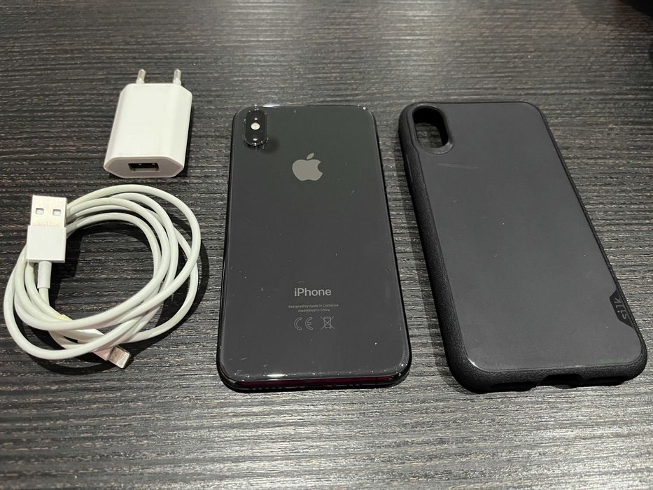 Vând iPhone Xs, 64GB, in stare foarte buna