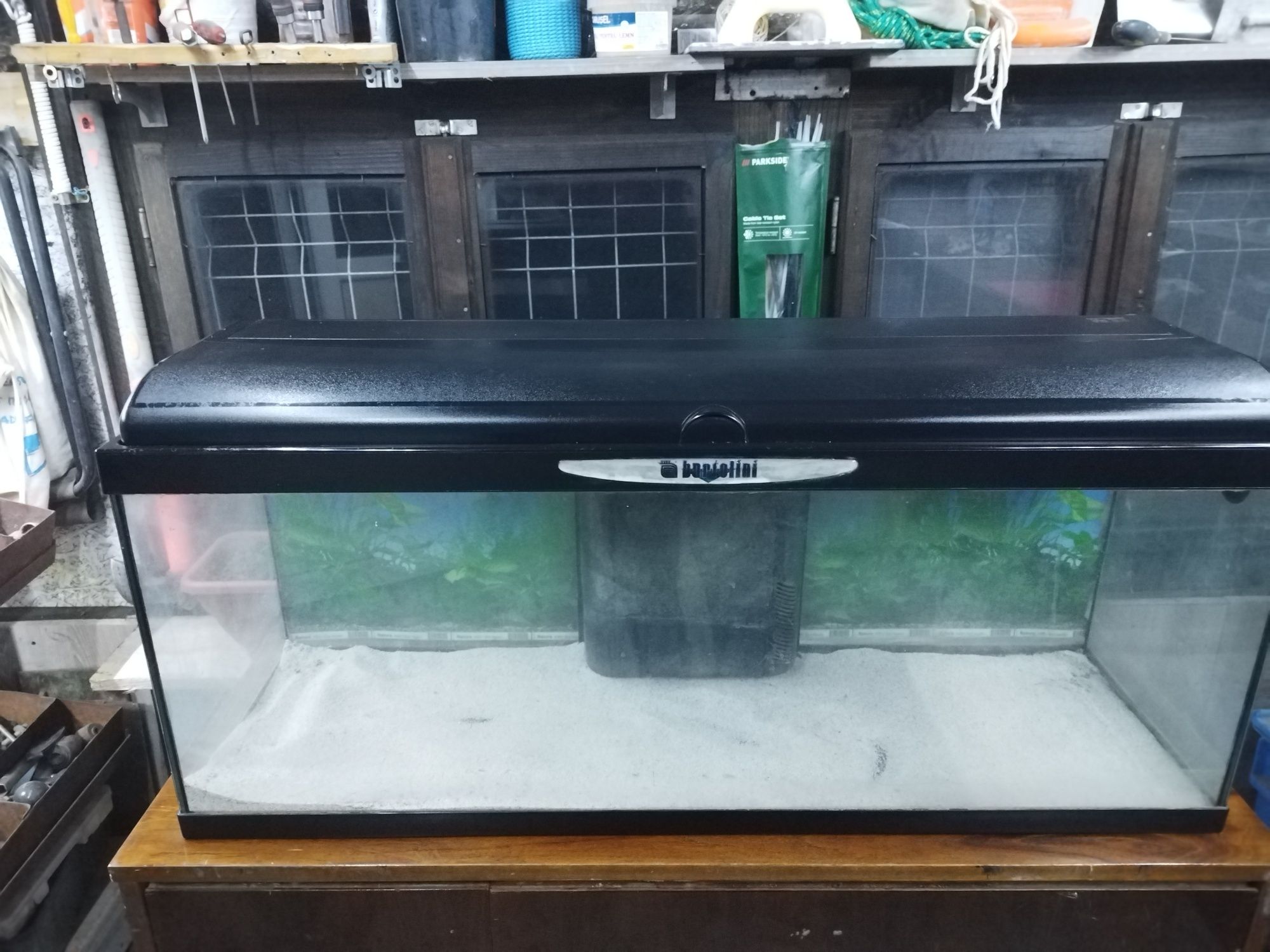 vand acvariu 150 litru