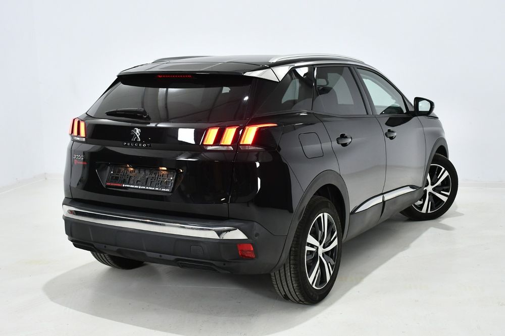 /// Peugeot 3008 ALLURE Black Edition ///