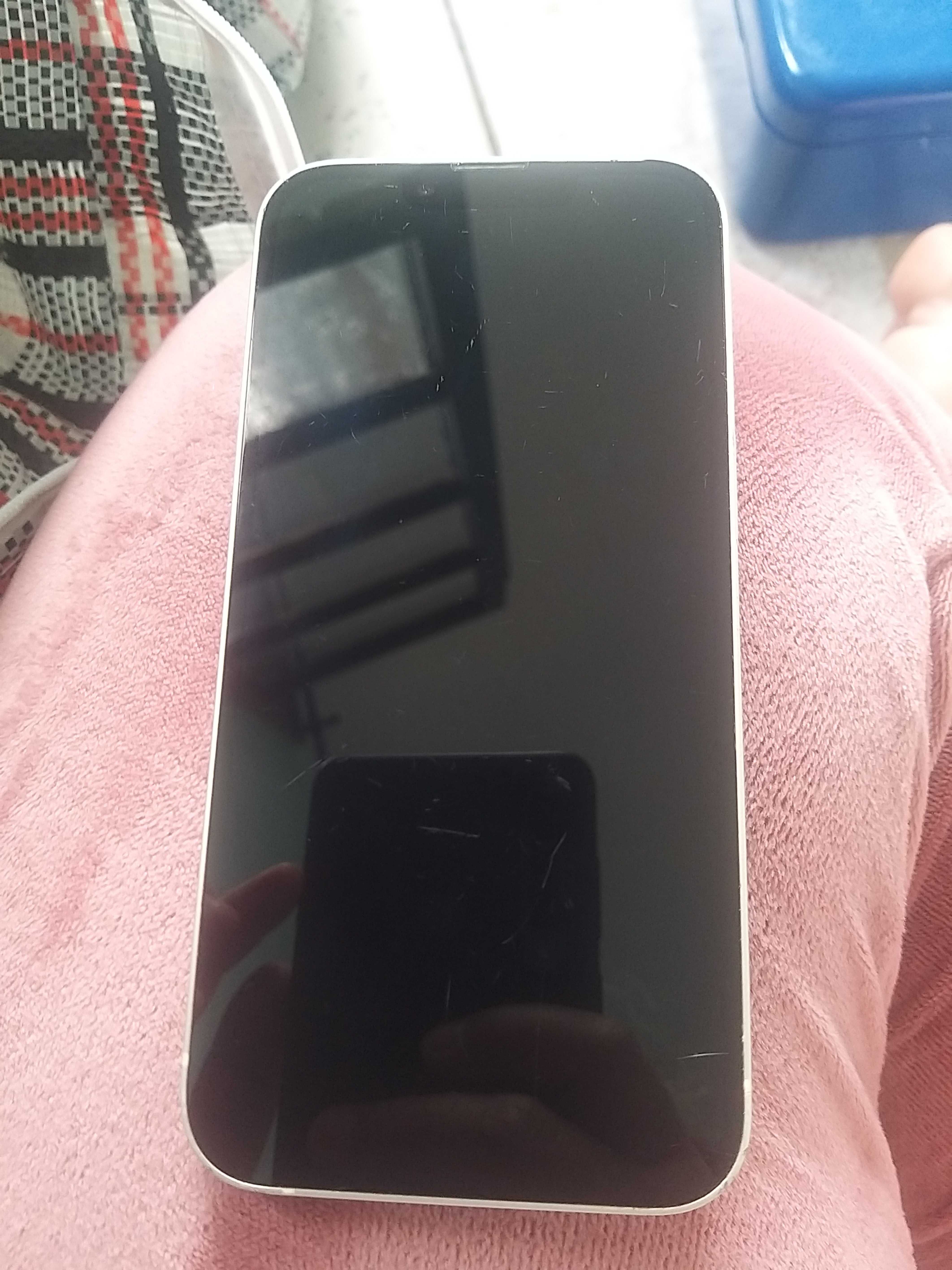 Apple iPhone 13 прочети