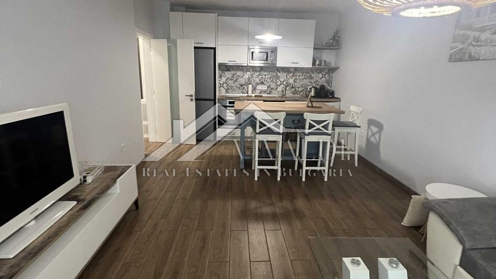 Двустаен под наем с ПАРКОМЯСТО в Св.Св.Константин и Елена