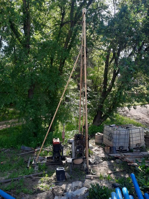 Бурим скважину на воду