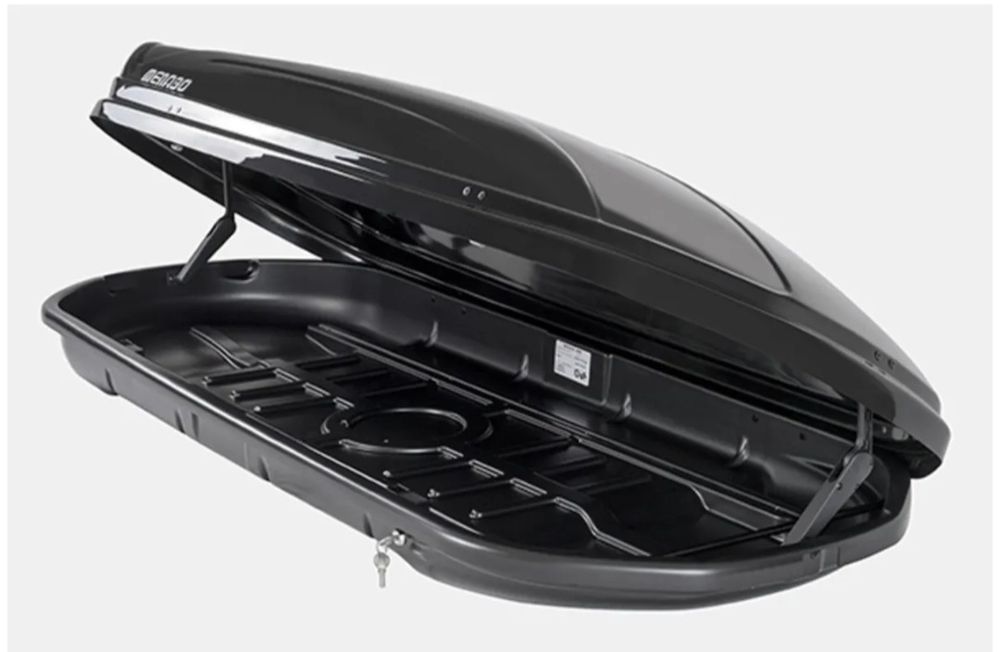 Închiriez sau vând cutie portbagaj si bare transversale