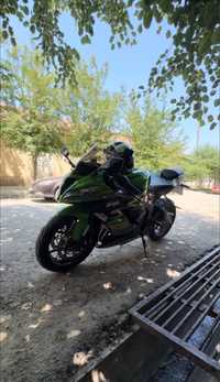 Kawasaki ZX6R holati ideal