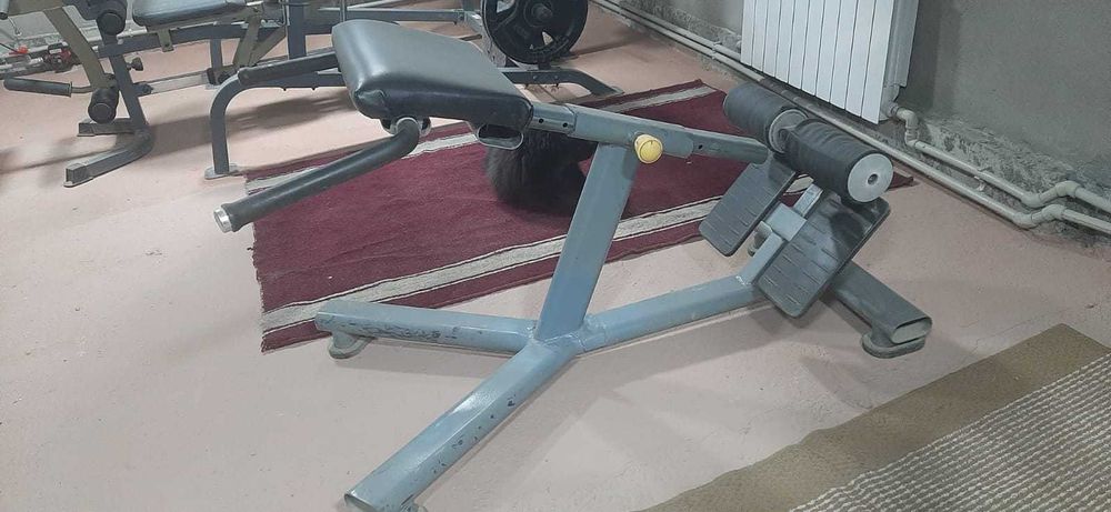 Тренажер для гиперэкстензии