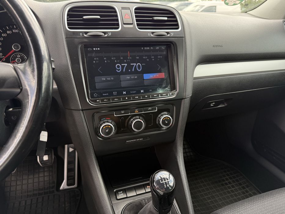 Volkswagen Golf 6 TEAM 1.2 TSI 86cp Euro5, Navigatie, Scaune incalzite