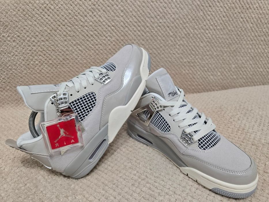Jordan 4 Frozen moments nr 40 41 42 43 preț 400 lei
