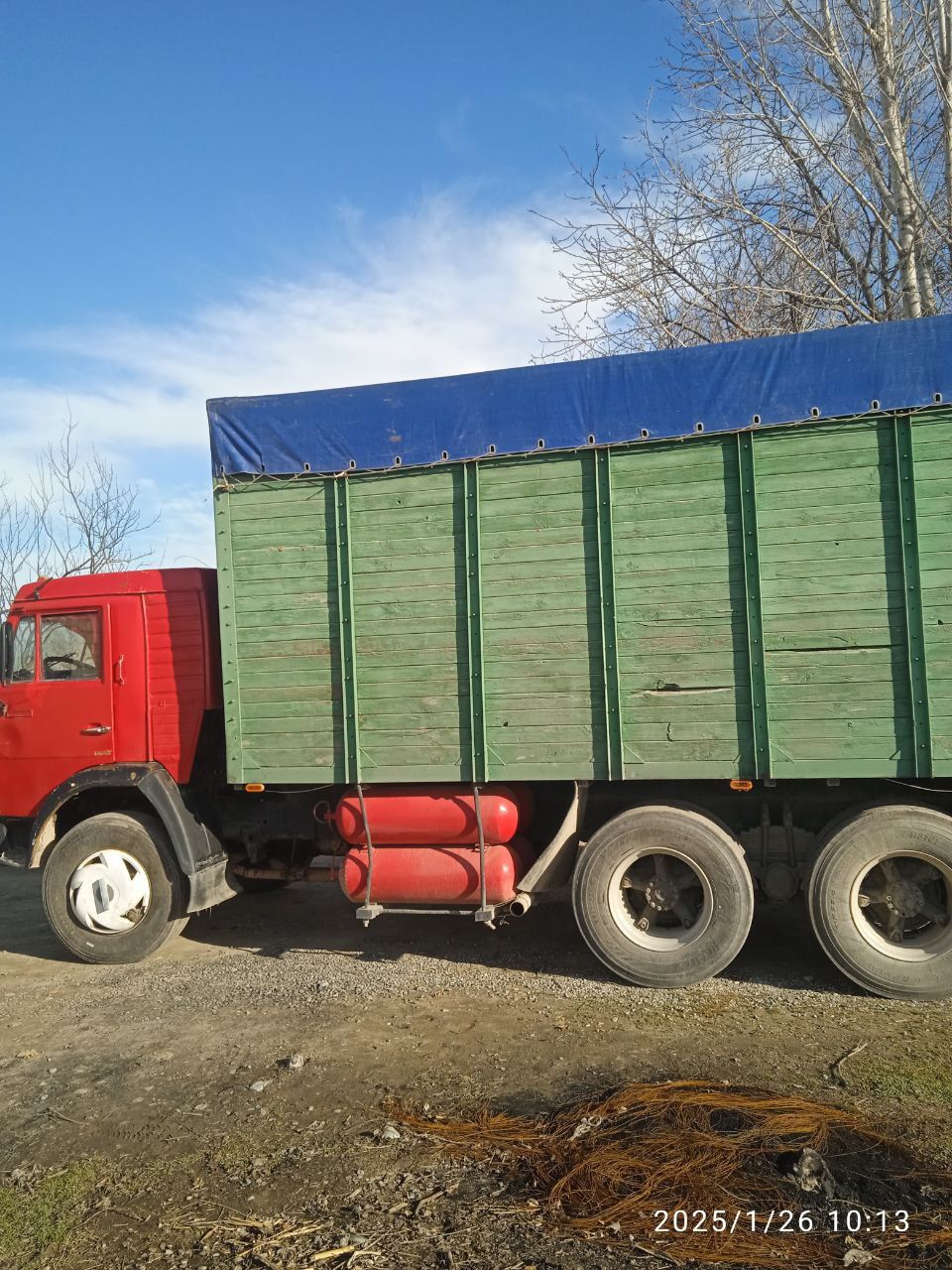 Kamaz sotiladi..