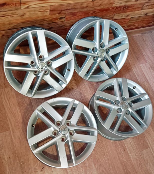 Диски 17 ет 45 крепёж 5/114,3  J7.