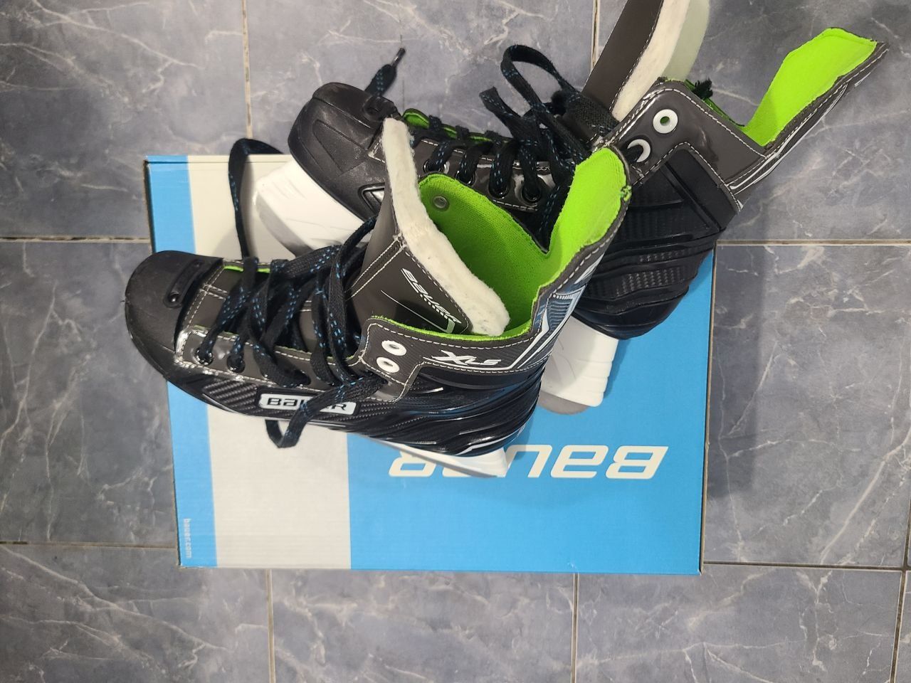 Коньки ледовые Фирмы BAUER  40  и  43