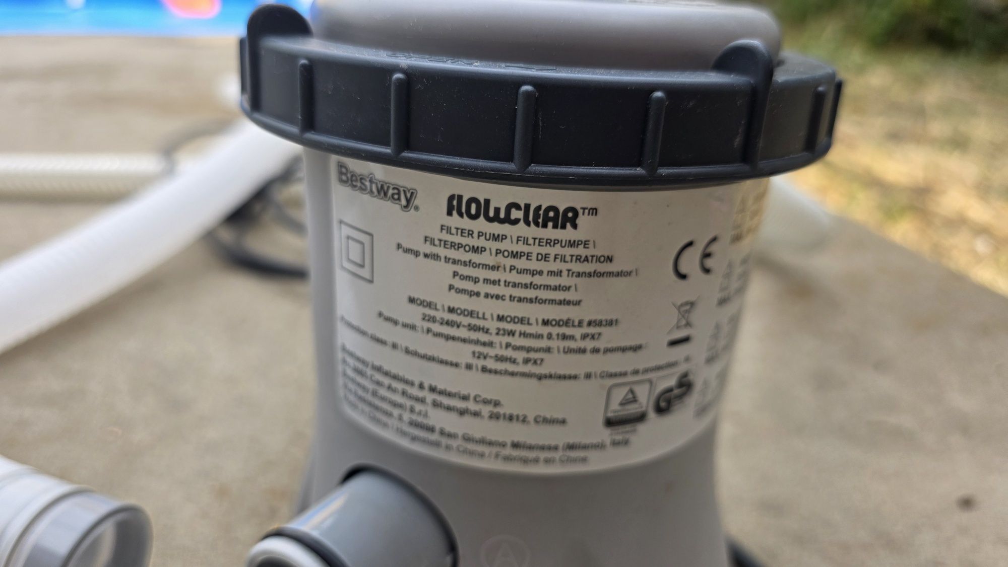Филтър помпа за басейн Bestway!!! Flowclear 330 gal.