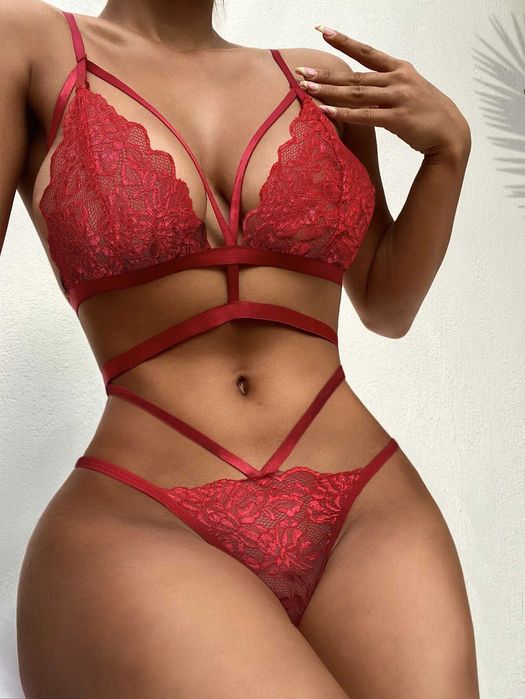 Set lenjerie sexy cu benzi tip harness