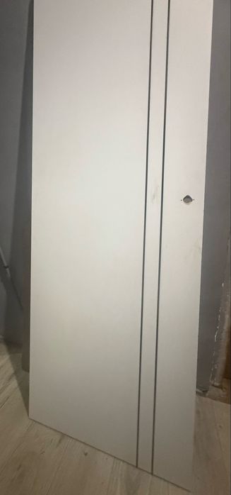 Дверь межкомнатная — в отличном состоянии