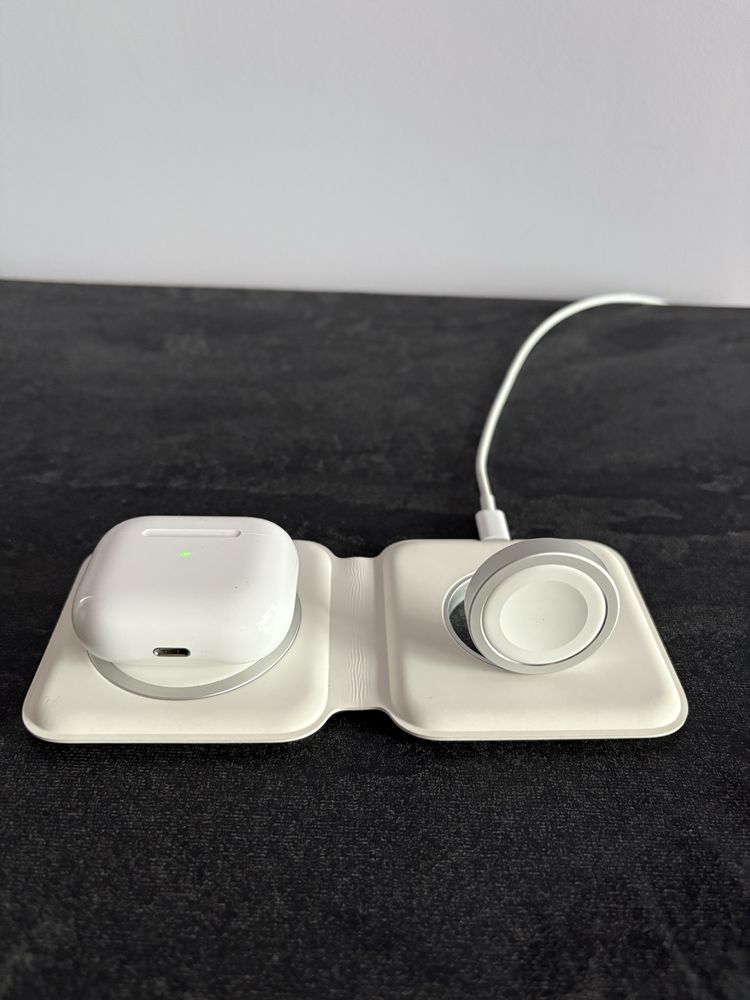 Apple MagSafe Duo Зарядно