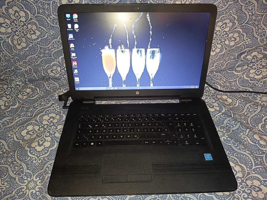 Placa baza laptop HP Pavilion 17 + carcasa completa/laptop incomplet