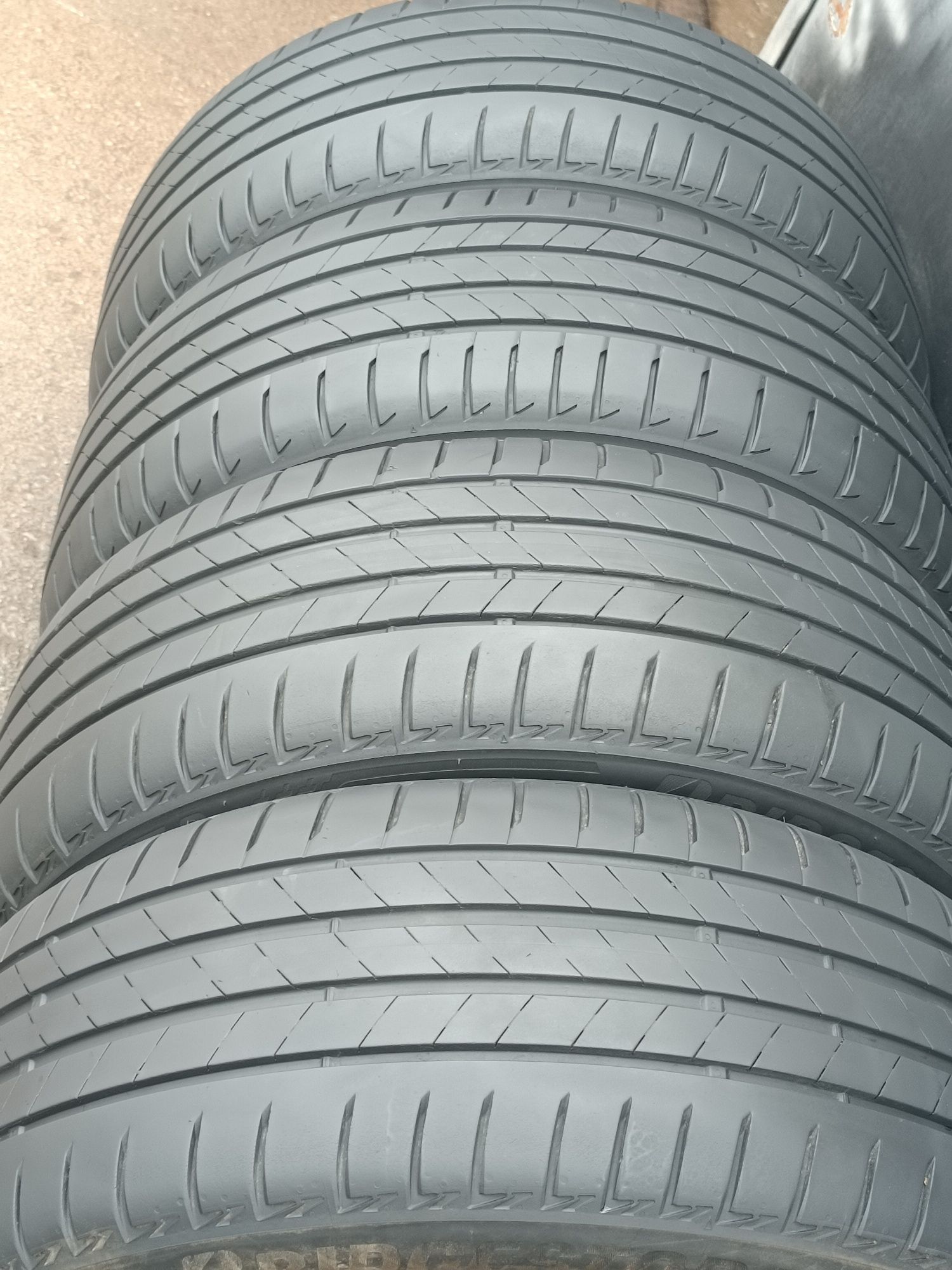 235/55/18 Bridgestone