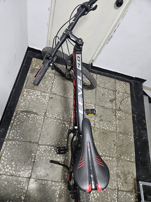Vand bicicleta KROSS  level 4.0