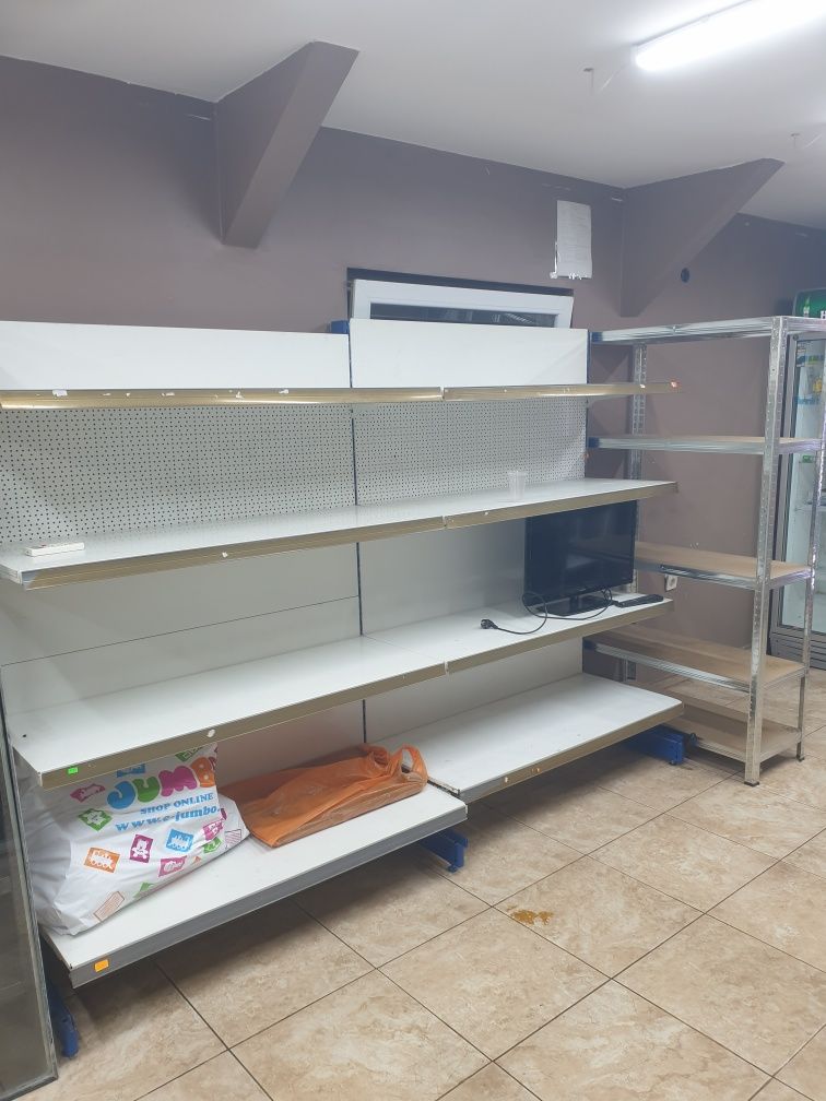 Стилажи за Магазин